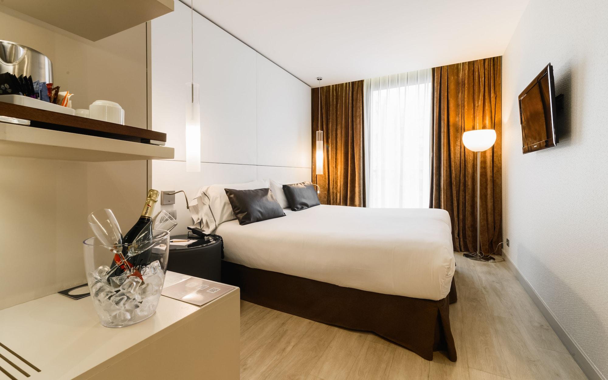 Grums Hotel & Spa Barcelona Luaran gambar